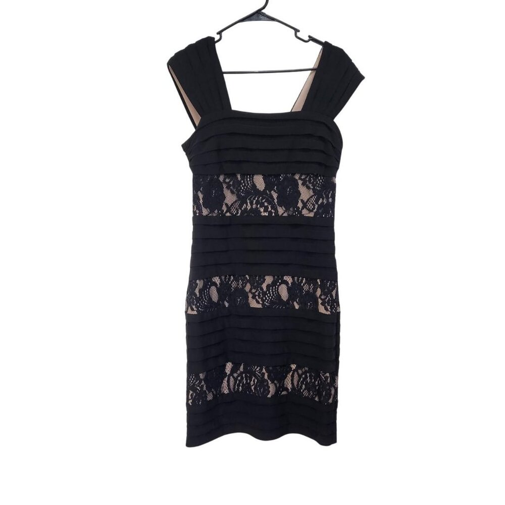 Adrianna Papell Sleeveless Lace